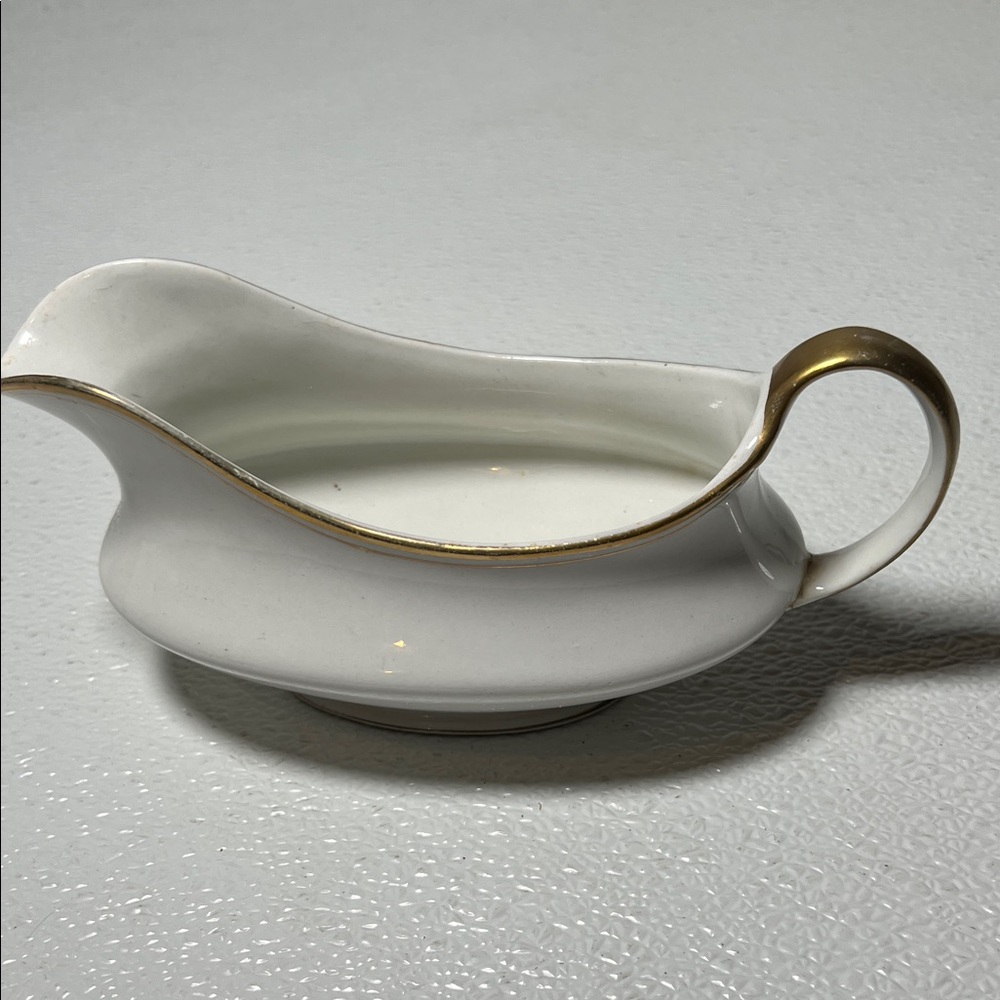 Antique 1910's J & G Meakin China Gravy\Sauce Boat